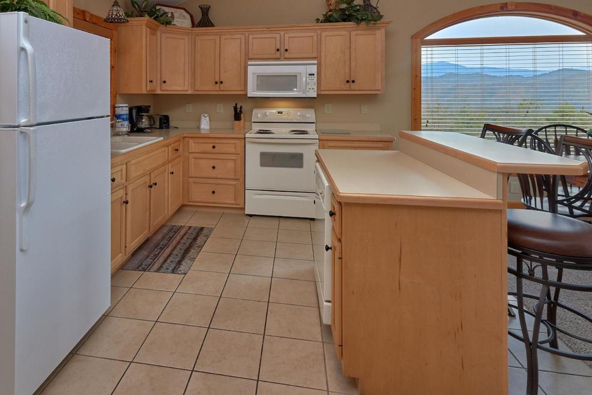 Journey'S End, 5 Bedrooms, Sleeps 12, Private Outdoor Pool, Theater, Sauna Sevierville Exterior photo